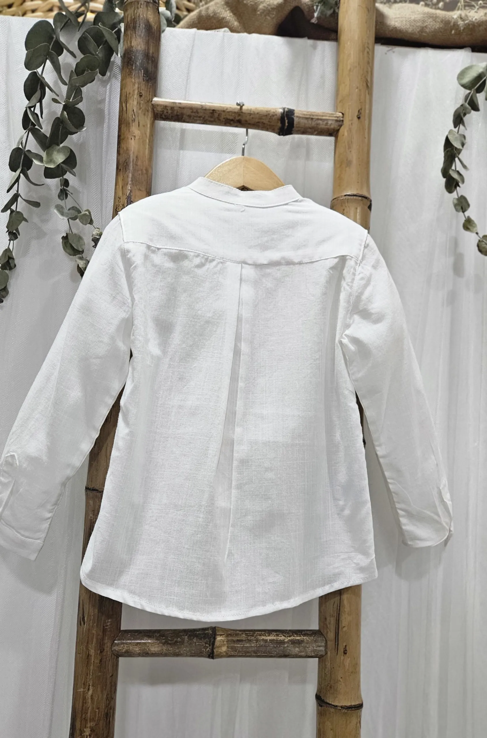 A Camisa niño cuello mao blanca R130475