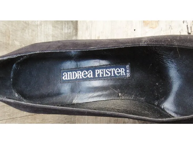 Andrea Pfister eescarpins vintage con bola de visón Negro 