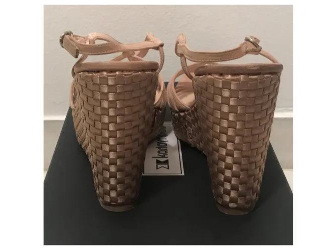 Autre Marque Mulas de cuña Beige 