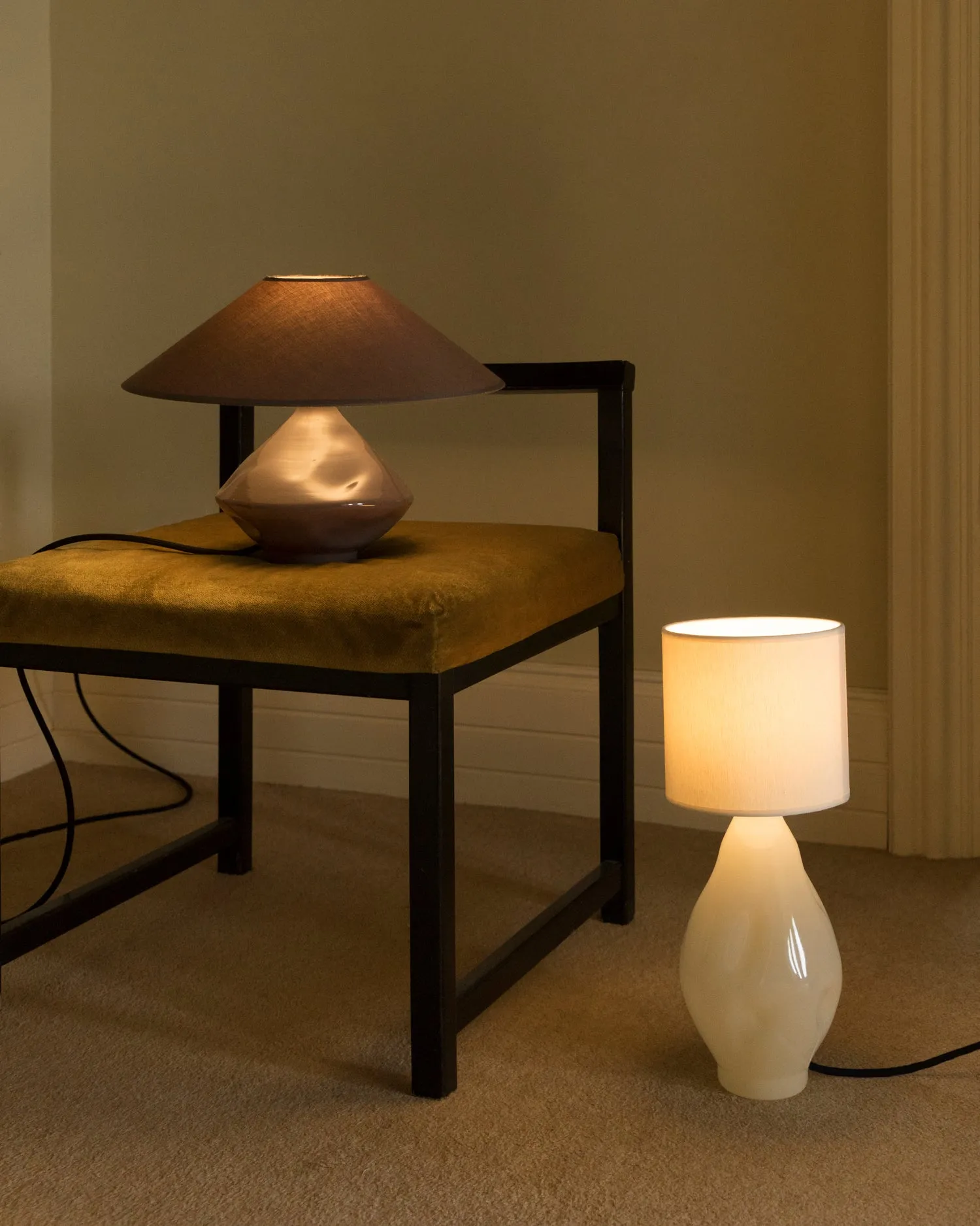 BEIGECYLINDRICAL GLASS LAMP