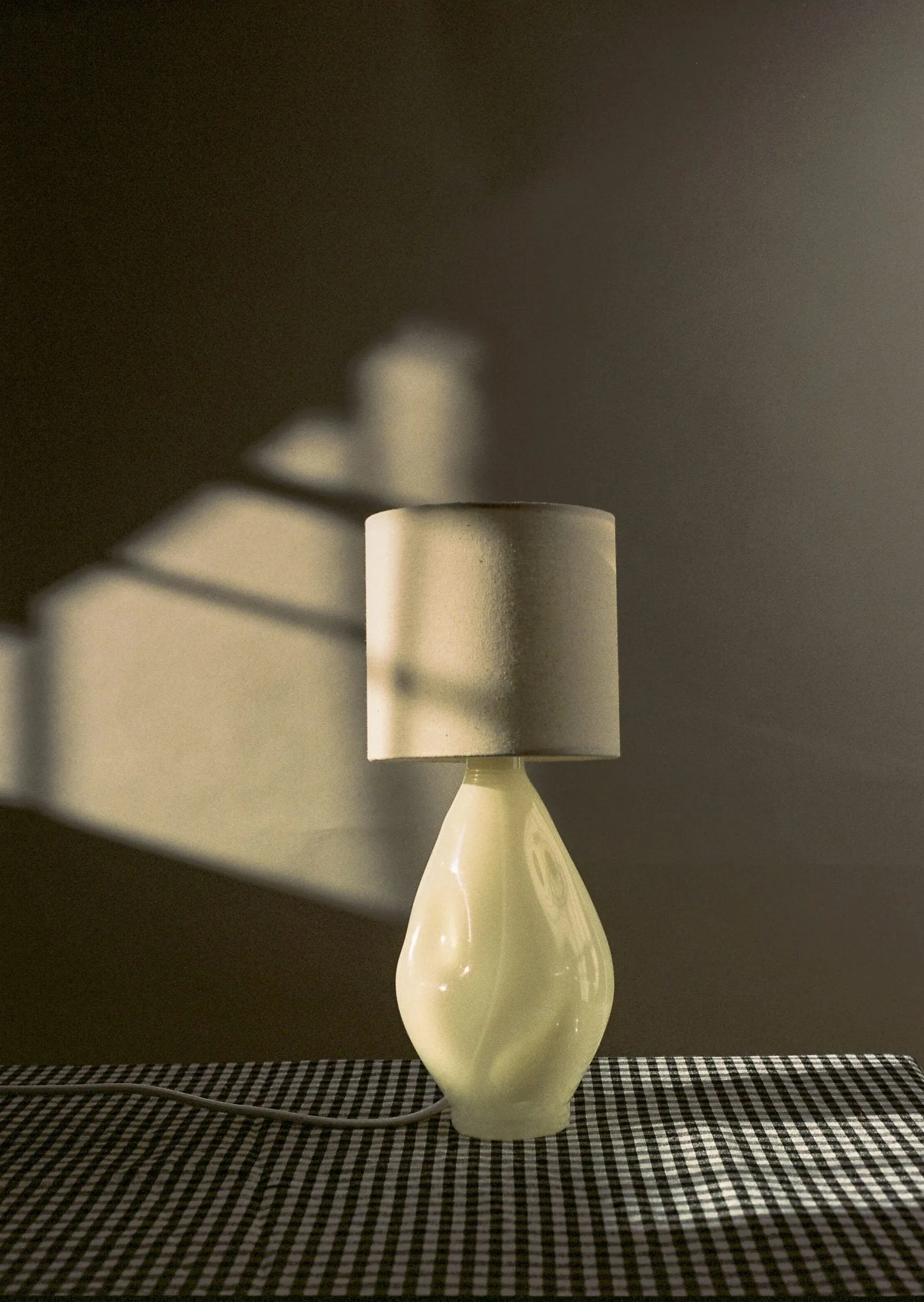 BEIGECYLINDRICAL GLASS LAMP