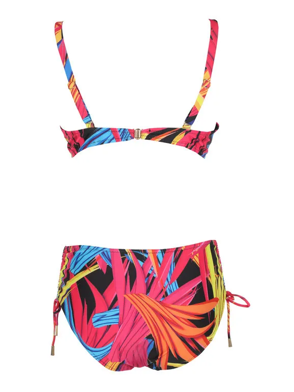 Bikini 4 You Bikini de mujer con aros y braguita de talle alto.