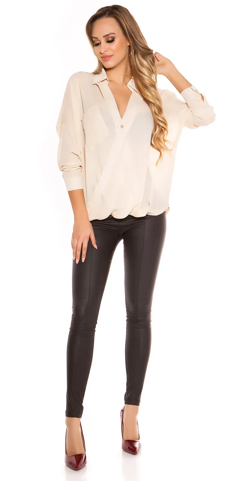 Blusa de mujer envuelta beige