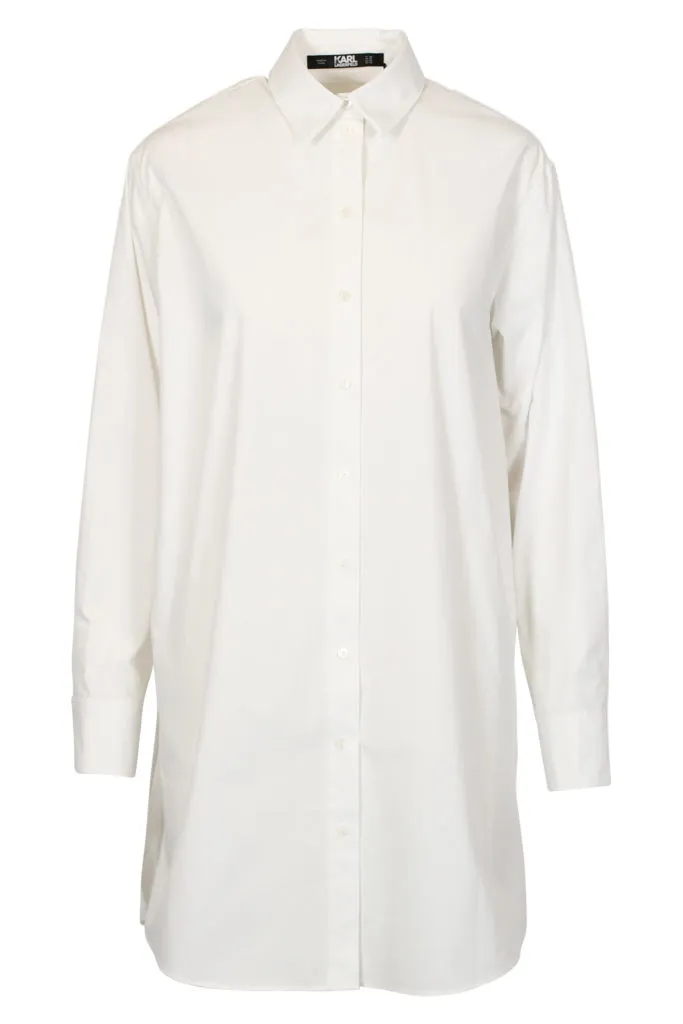 Camisa blanca larga con logo en abalorios