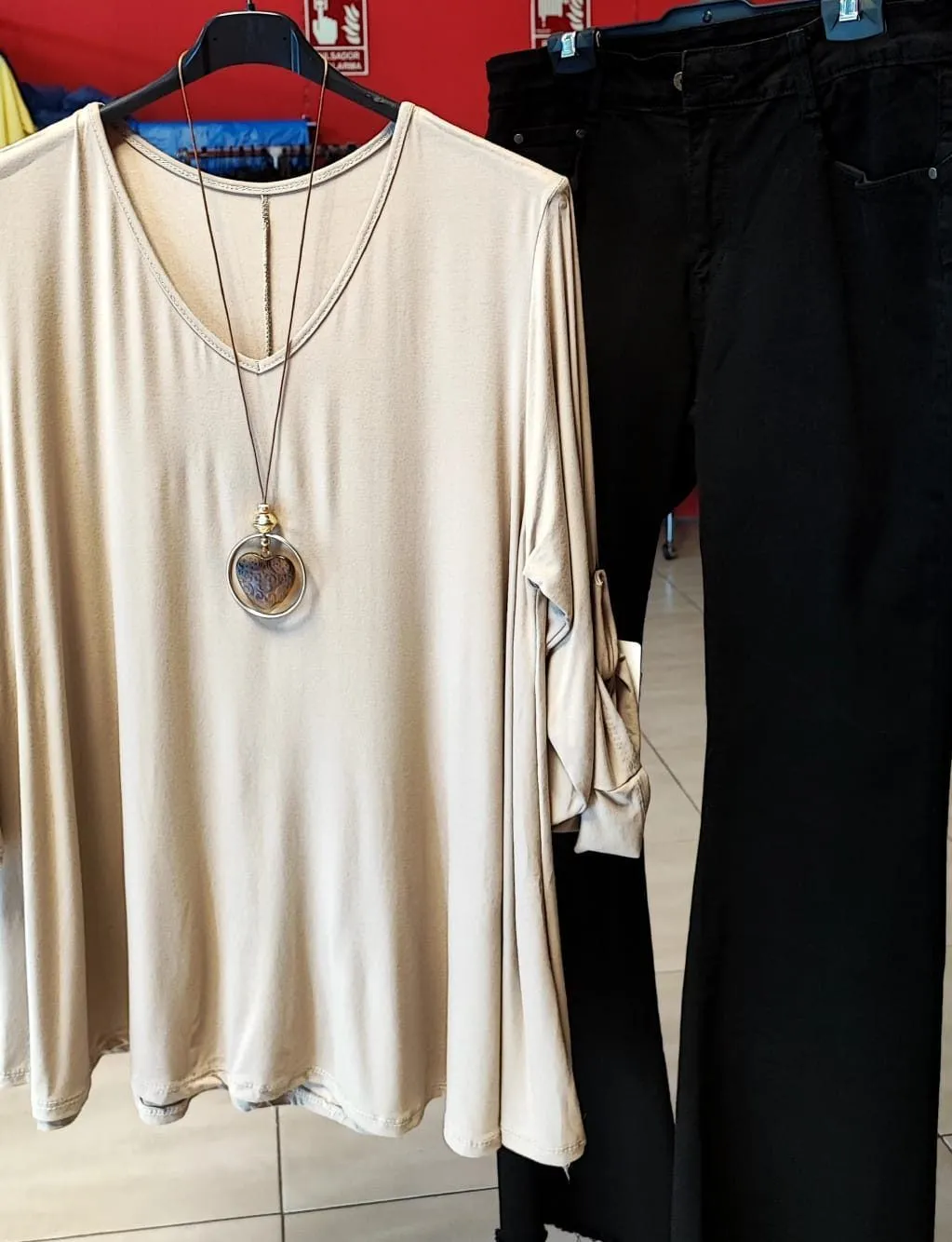 Camiseta básica Cuello V Talla Grande