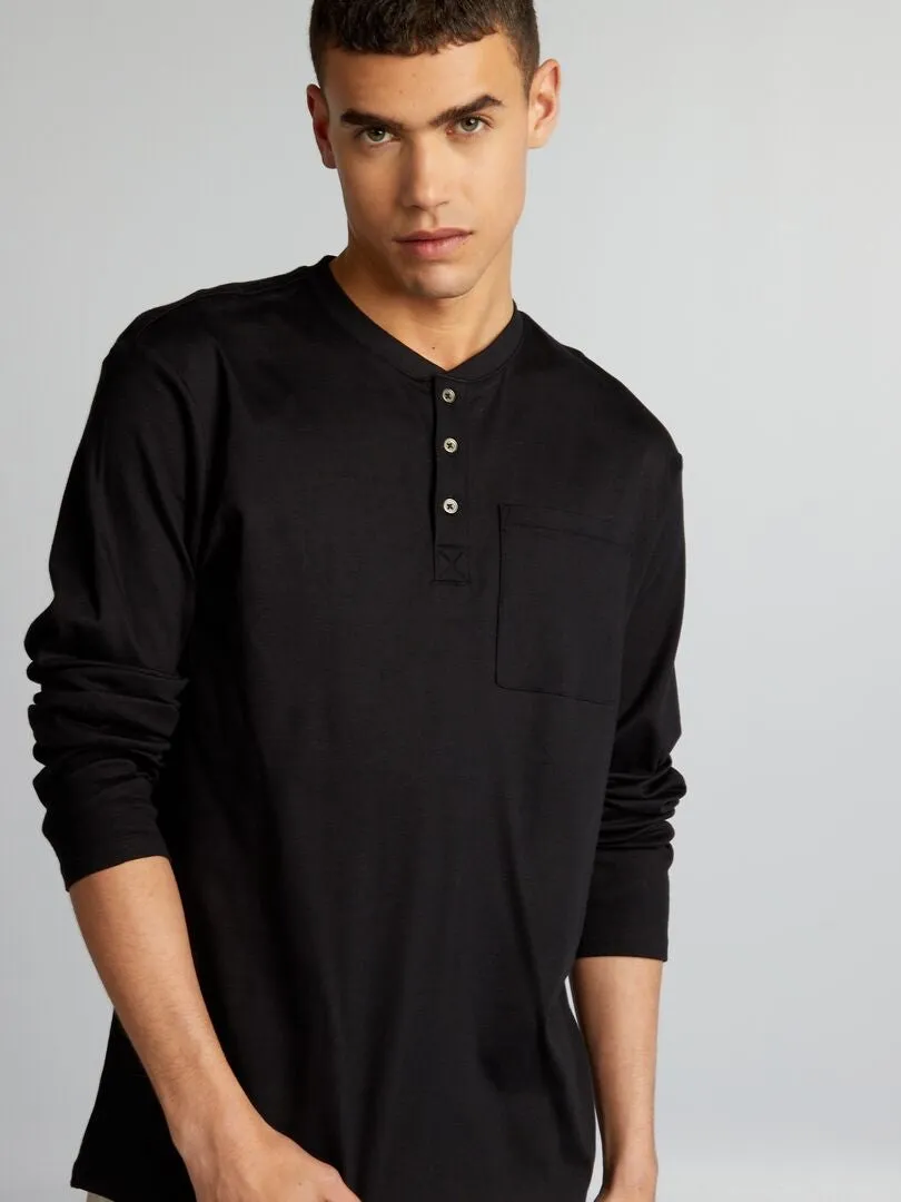 CAMISETA CON CUELLO PANADERO  NEGRO