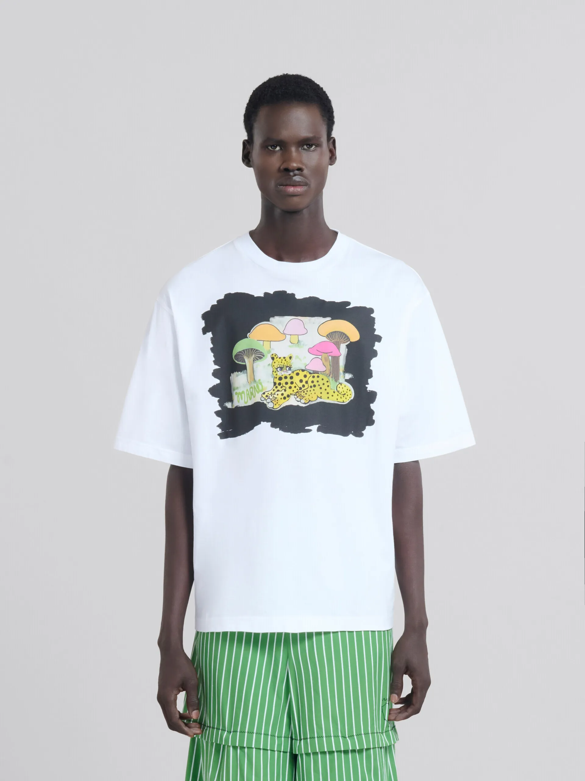 Camiseta fluida de algodón orgánico blanca con estampado