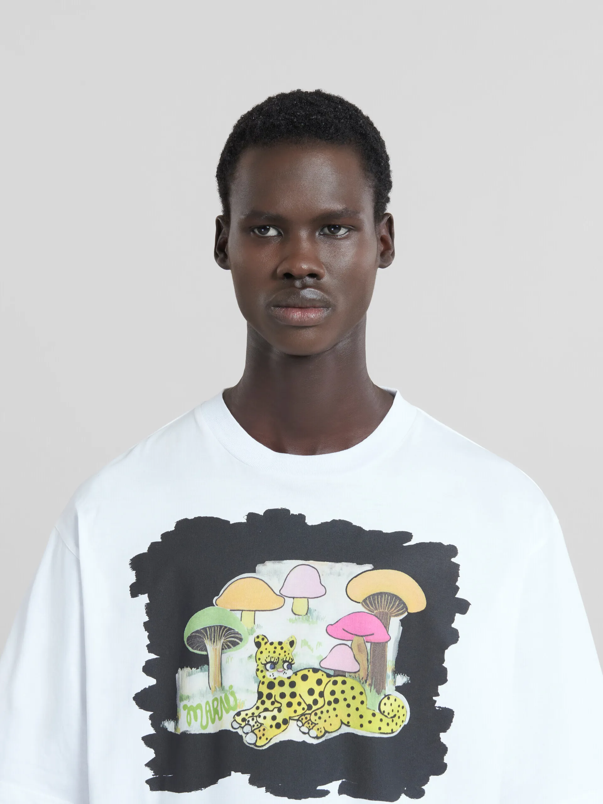 Camiseta fluida de algodón orgánico blanca con estampado