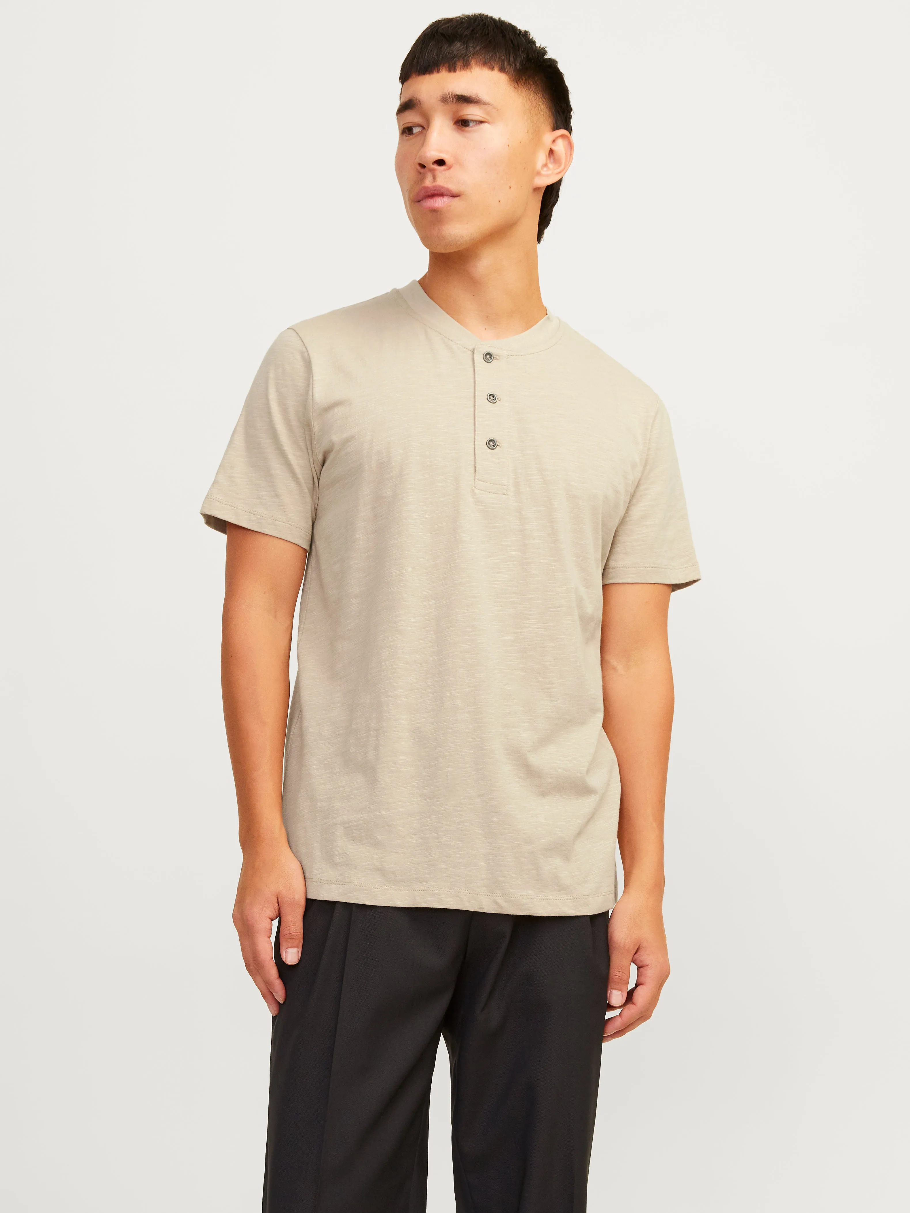 Camiseta Liso Cuello Mao | Beige | Jack & Jones®