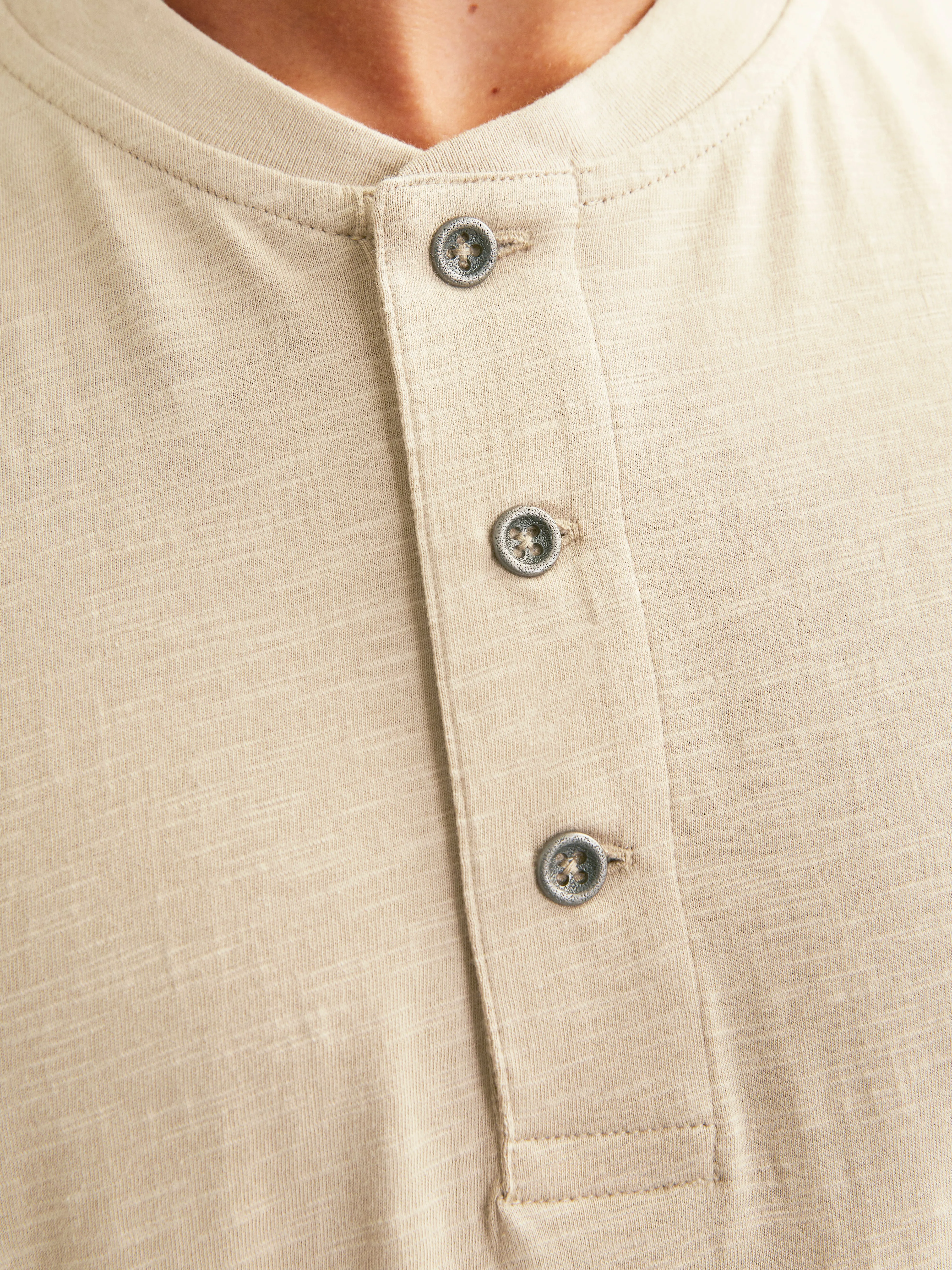 Camiseta Liso Cuello Mao | Beige | Jack & Jones®