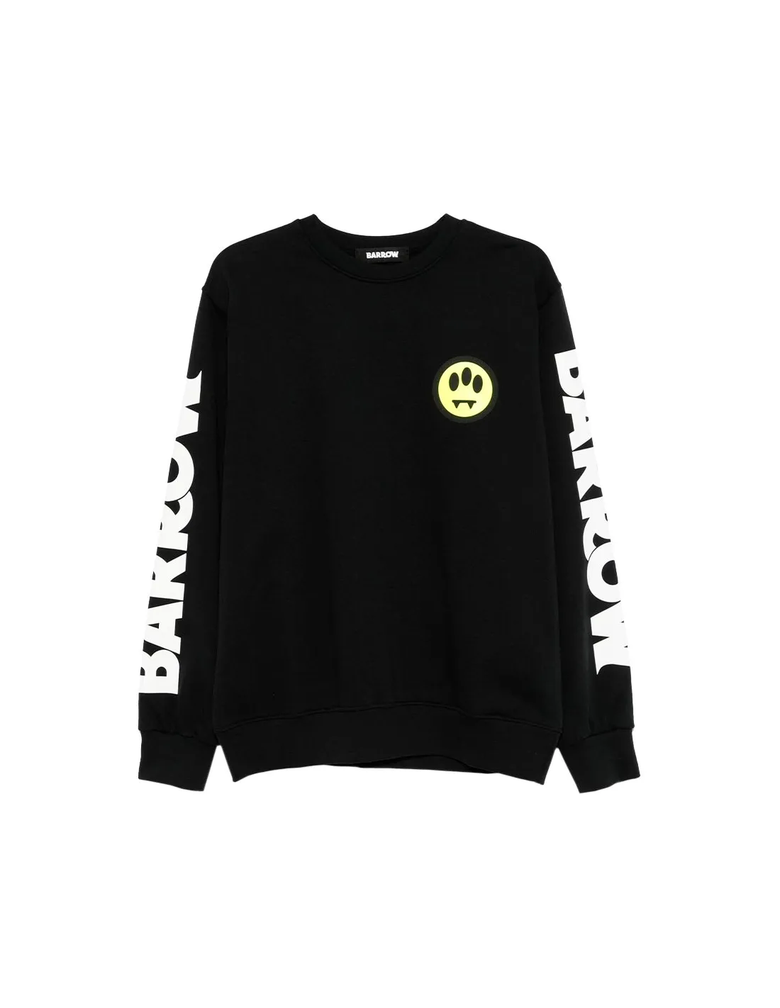 Camiseta negra con logo en manga