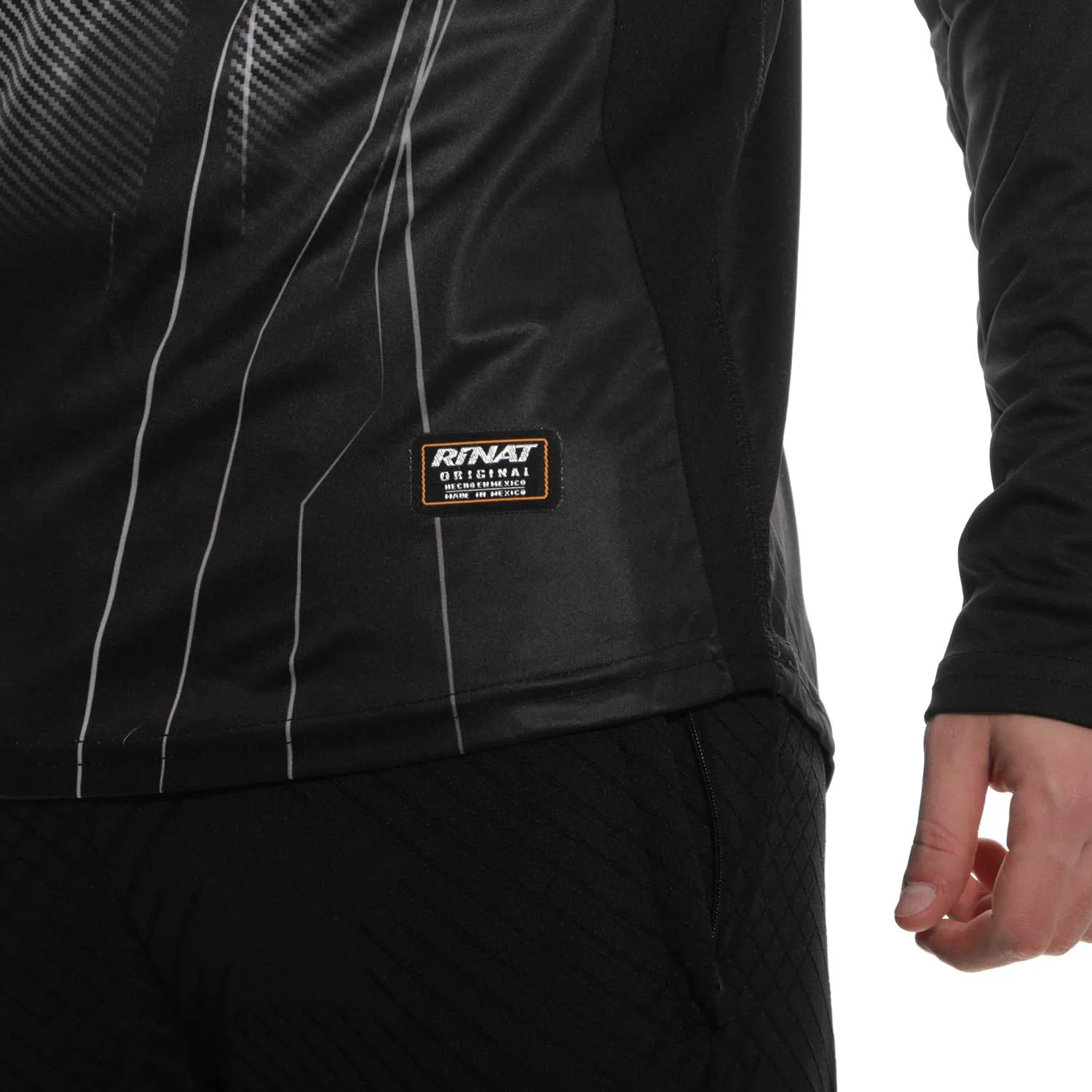 Camiseta Rinat Iron Bat