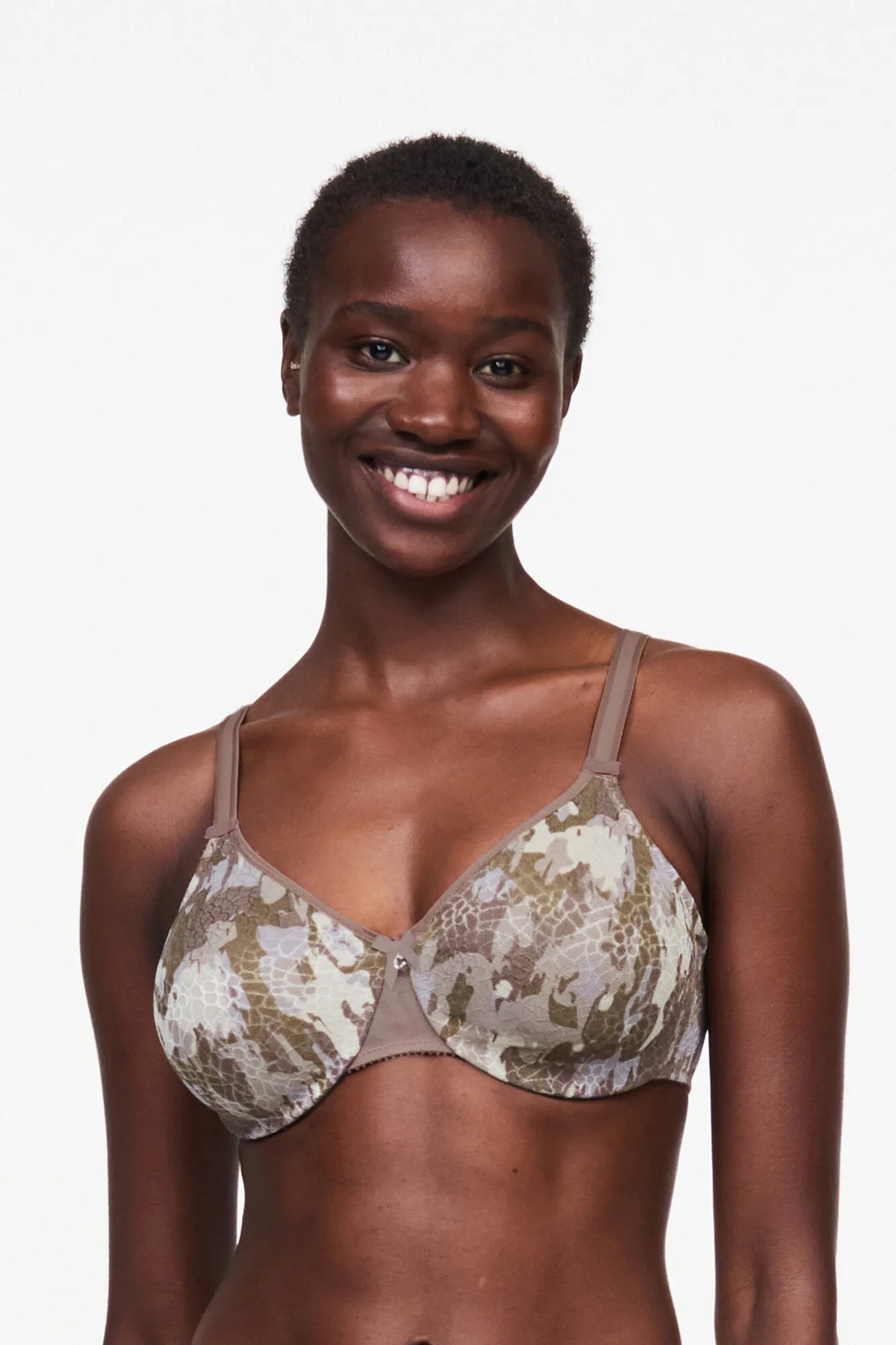 Chantelle Sujetador reductor C Magnifique malla jacquard