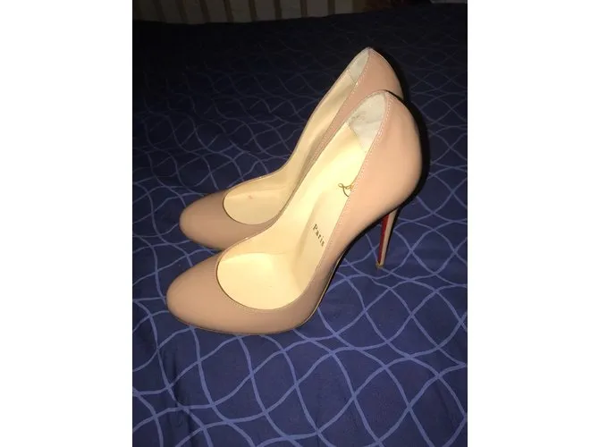 Christian Louboutin Tacones 