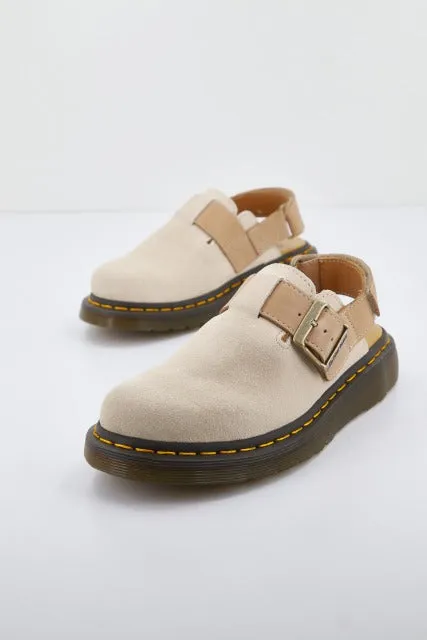 DR. MARTENS