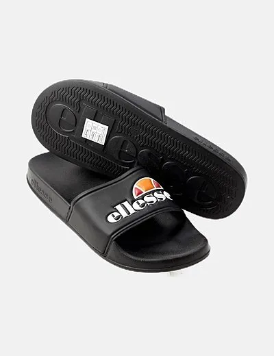 Ellesse Chancla negra logo