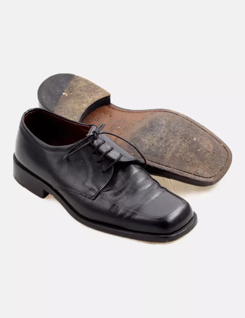 Emidio Tucci Zapato negro básico