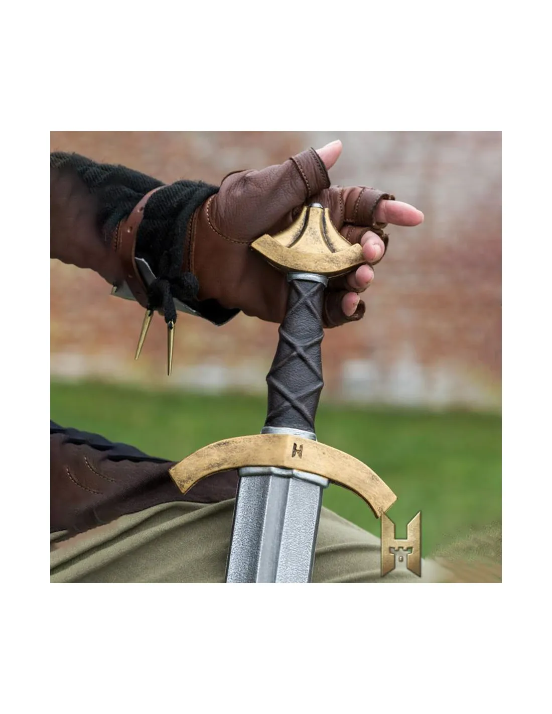 Espada medieval una mano serie Stronghold, dorada