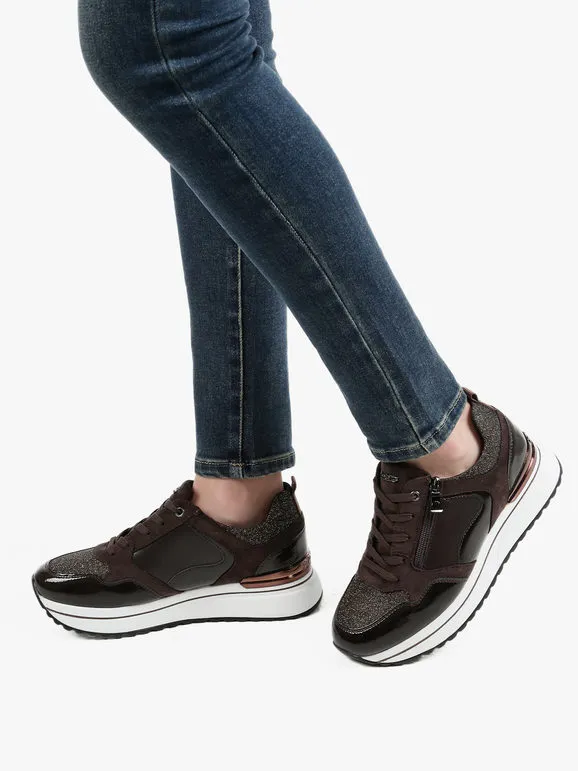 Inblu Deportivas de mujer de lúrex con plataforma.
