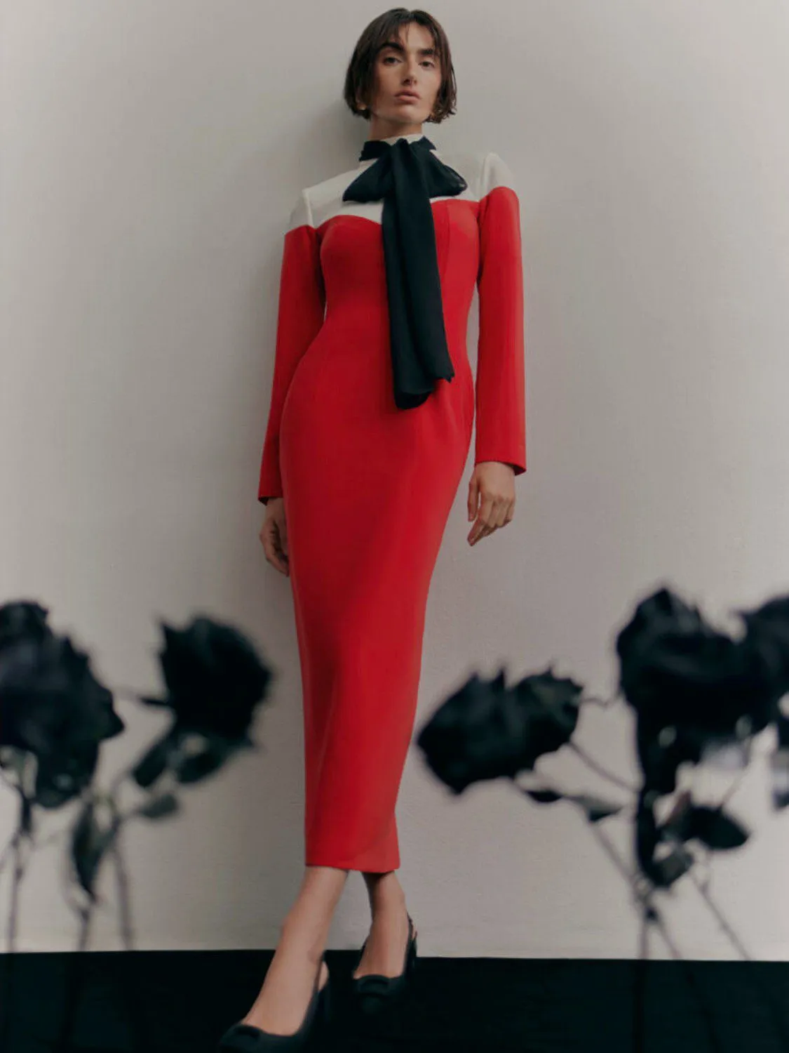INMA GUINDA VESTIDO NICOLÁS MONTENEGRO