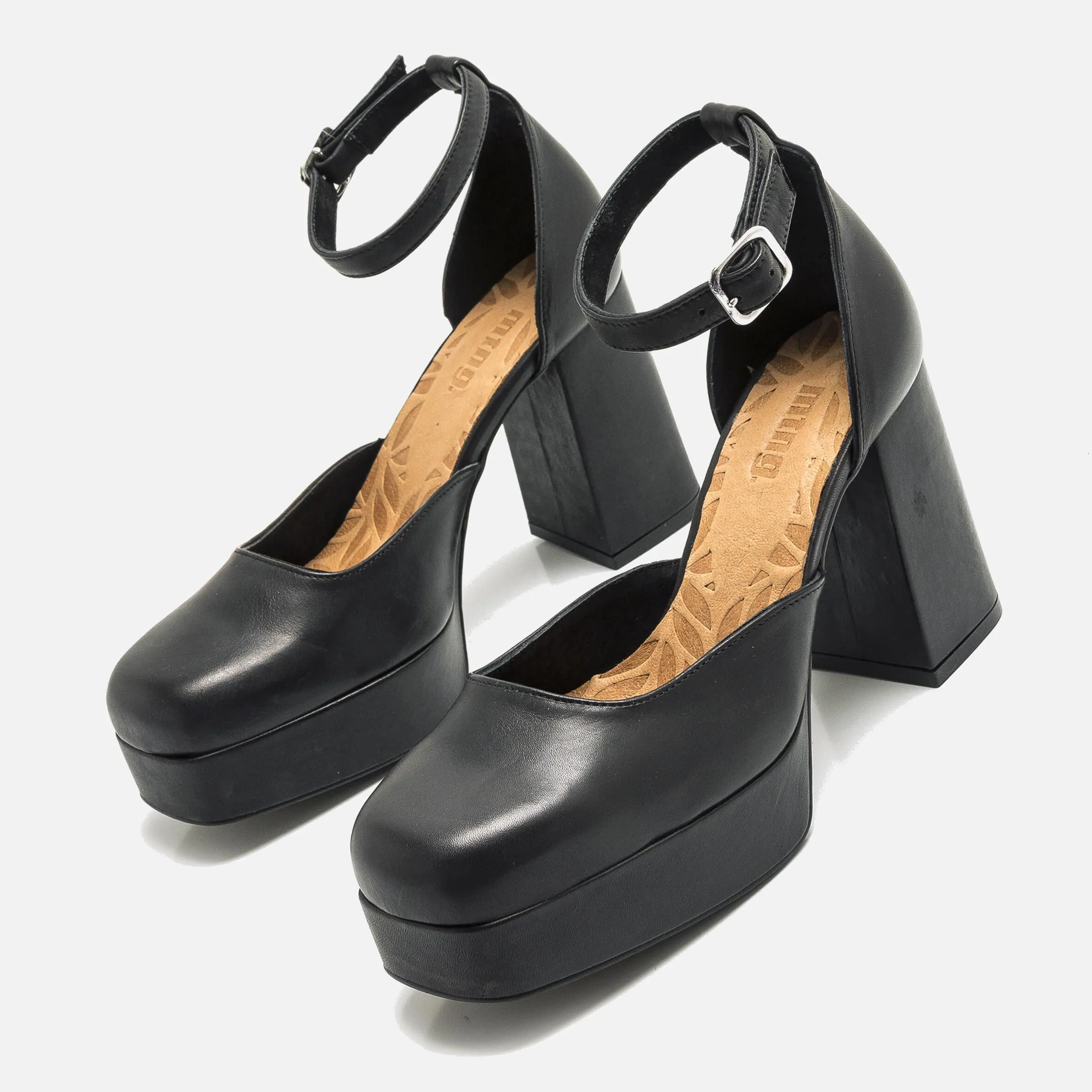 JACQUELINE ZAPATOS DE TAC&OACUTE;N  MUJER