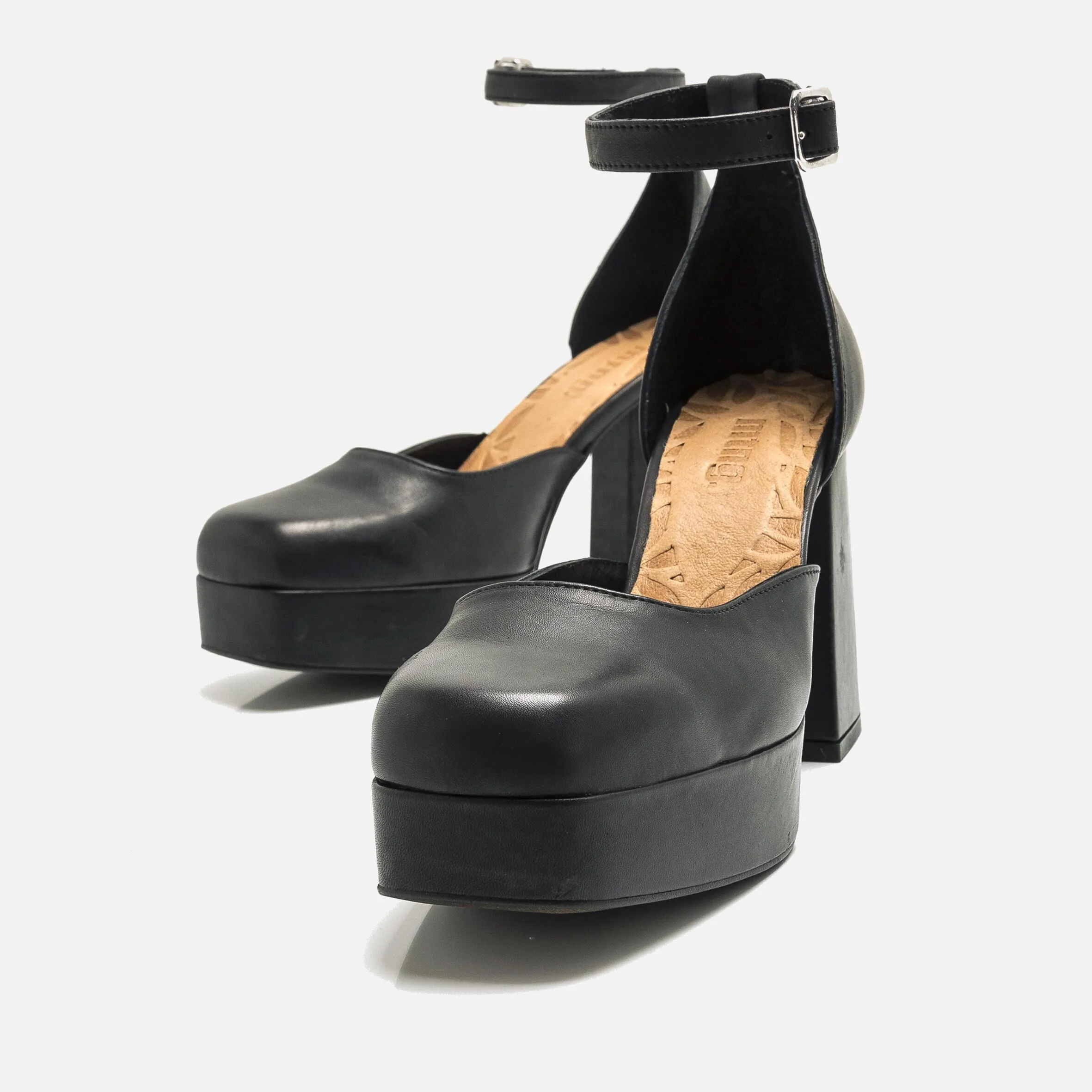 JACQUELINE ZAPATOS DE TAC&OACUTE;N  MUJER