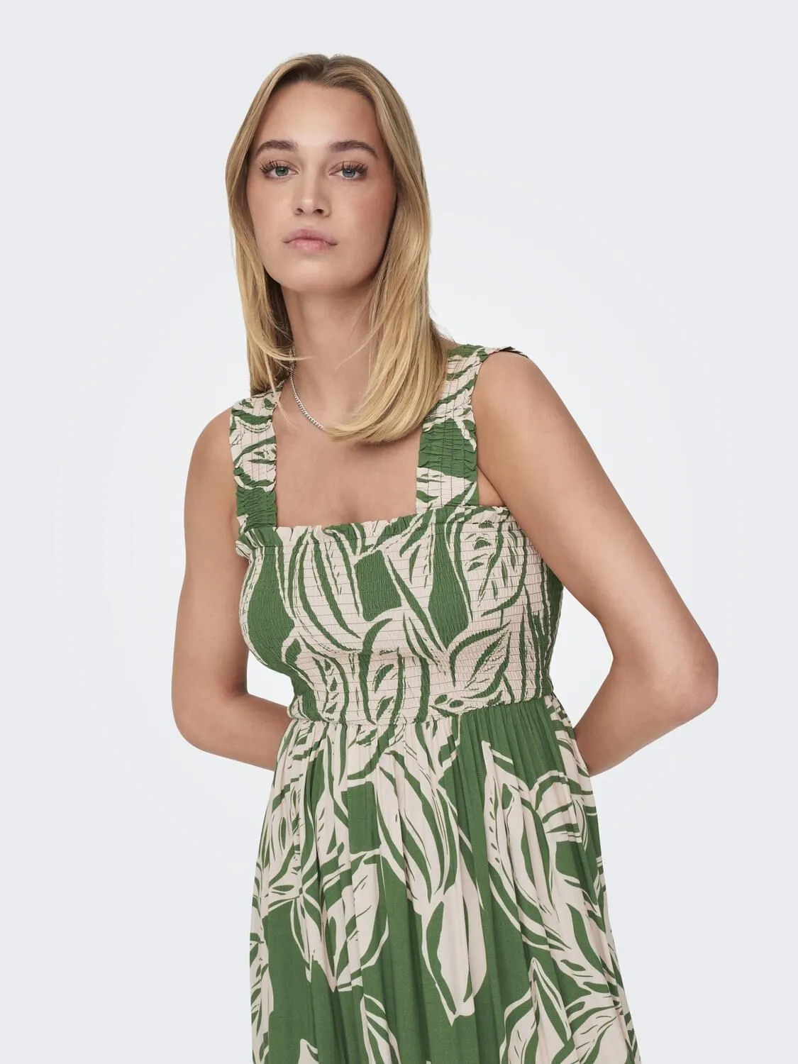 JDY Vestido largo detalle fruncido