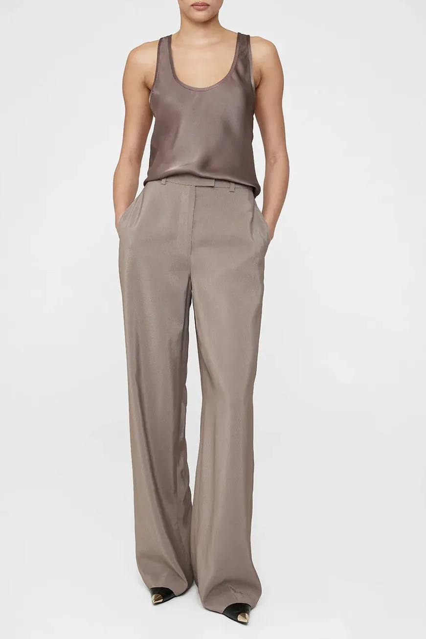 Lea Top in Iron