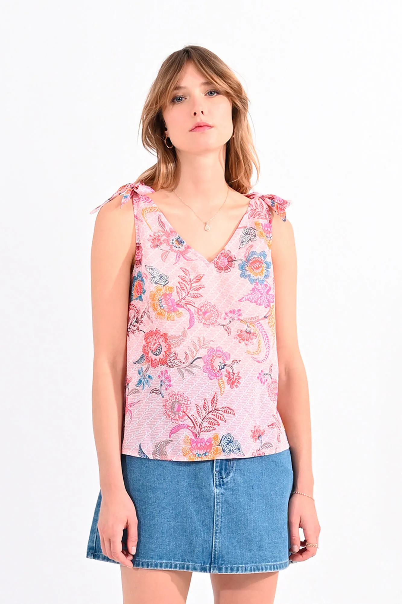 Molly Bracken Top de mujer sin manga con estampado y lazada