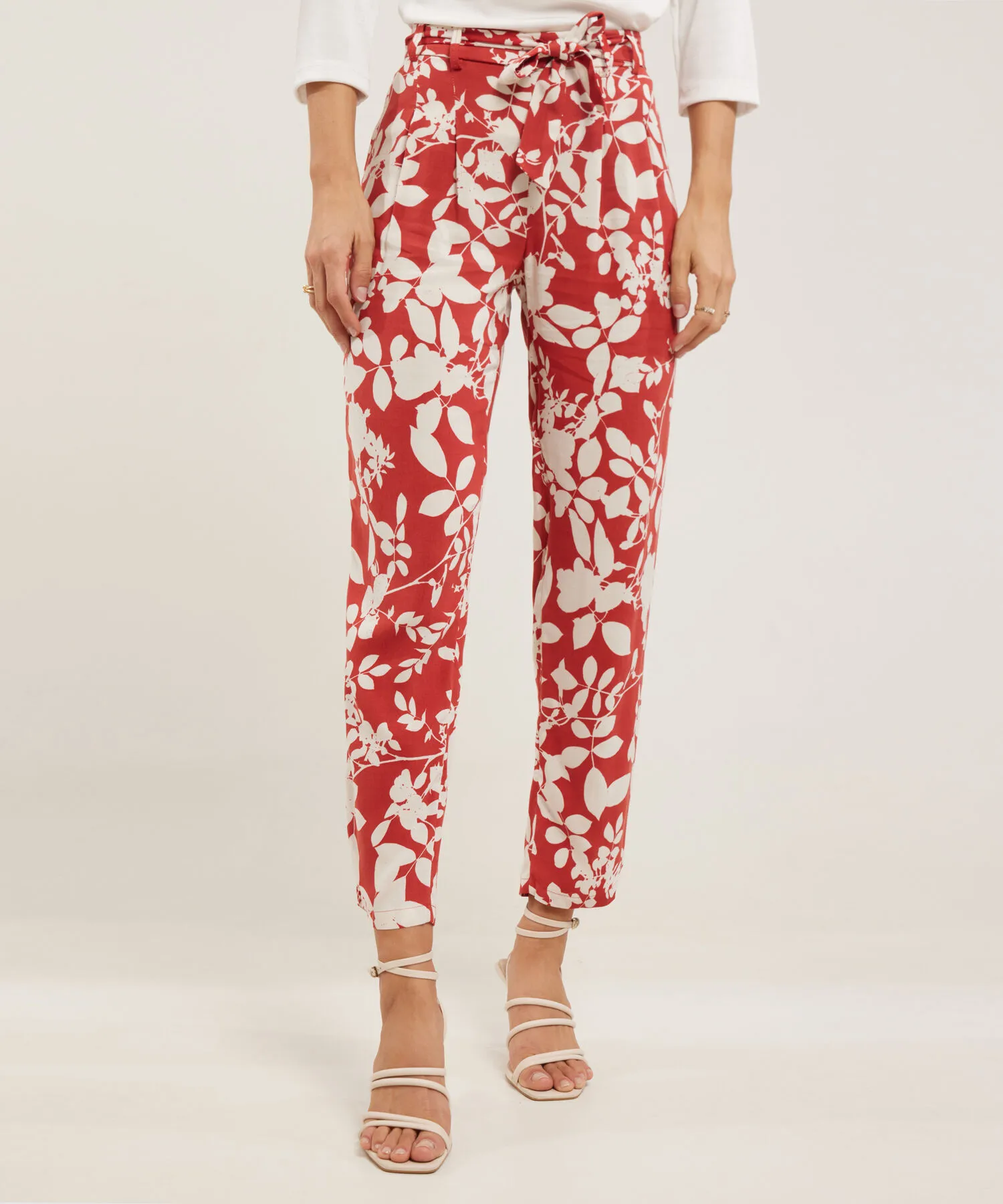 PANTAL&OACUTE;N FLUIDO CON ESTAMPADO