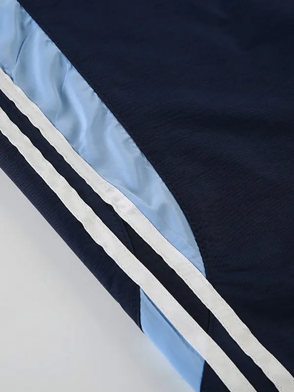 Pantalones anchos con rayas laterales