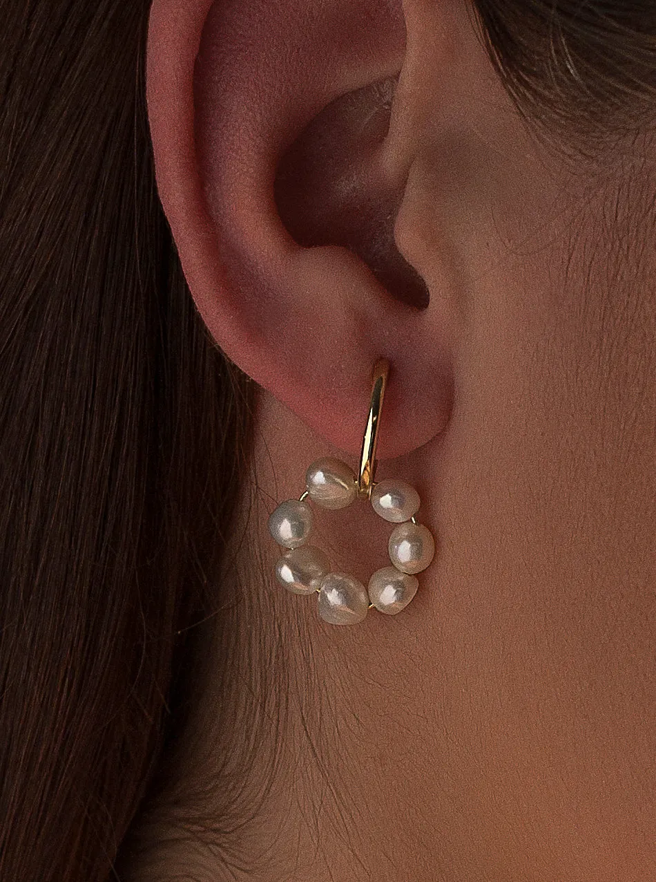 Pendientes aros con colgantes de perlas baados en oro