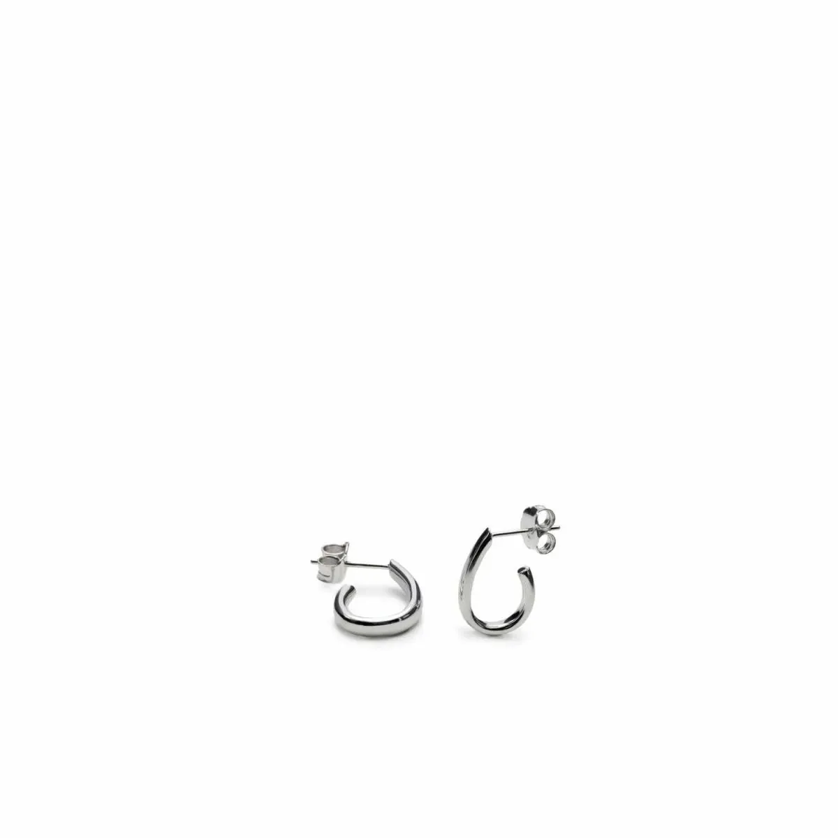 Pendientes aros pequeos diseo semiabierto y plata lisa