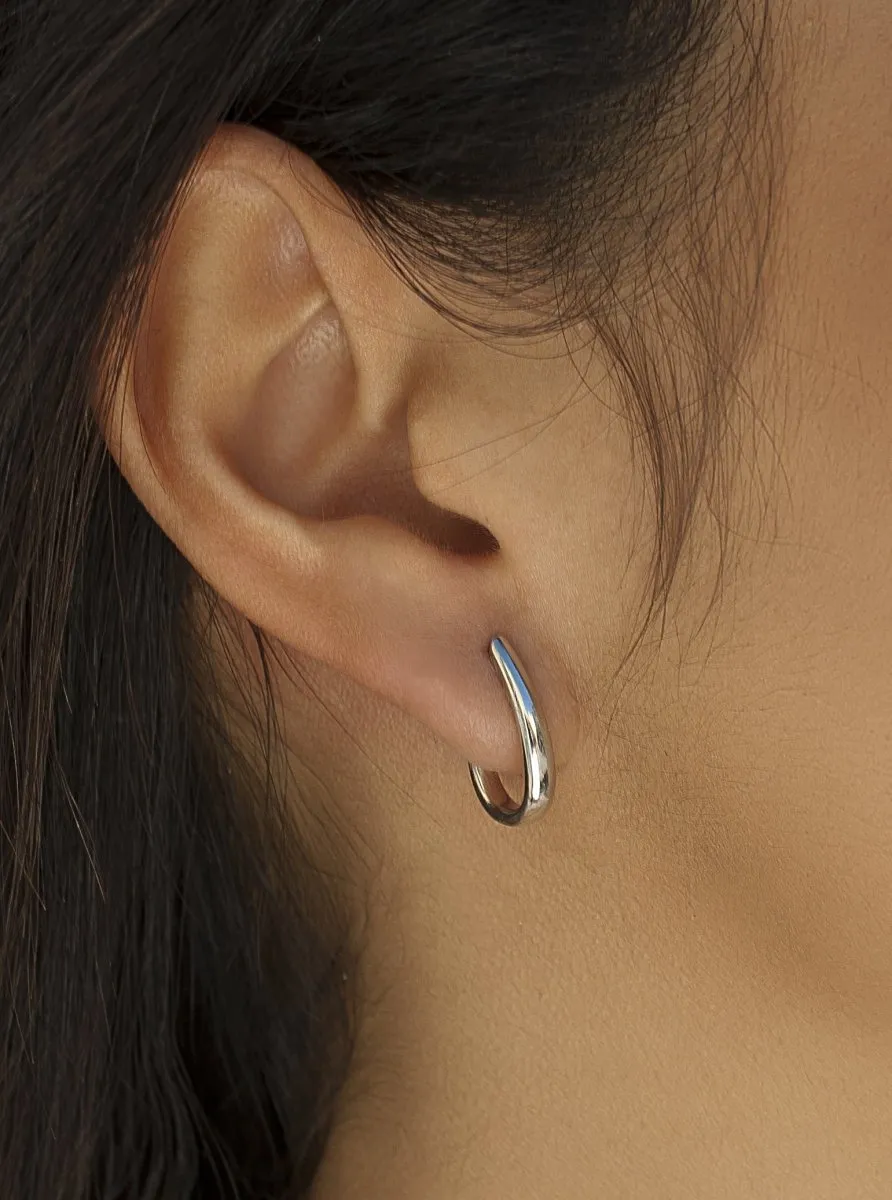 Pendientes aros pequeos diseo semiabierto y plata lisa