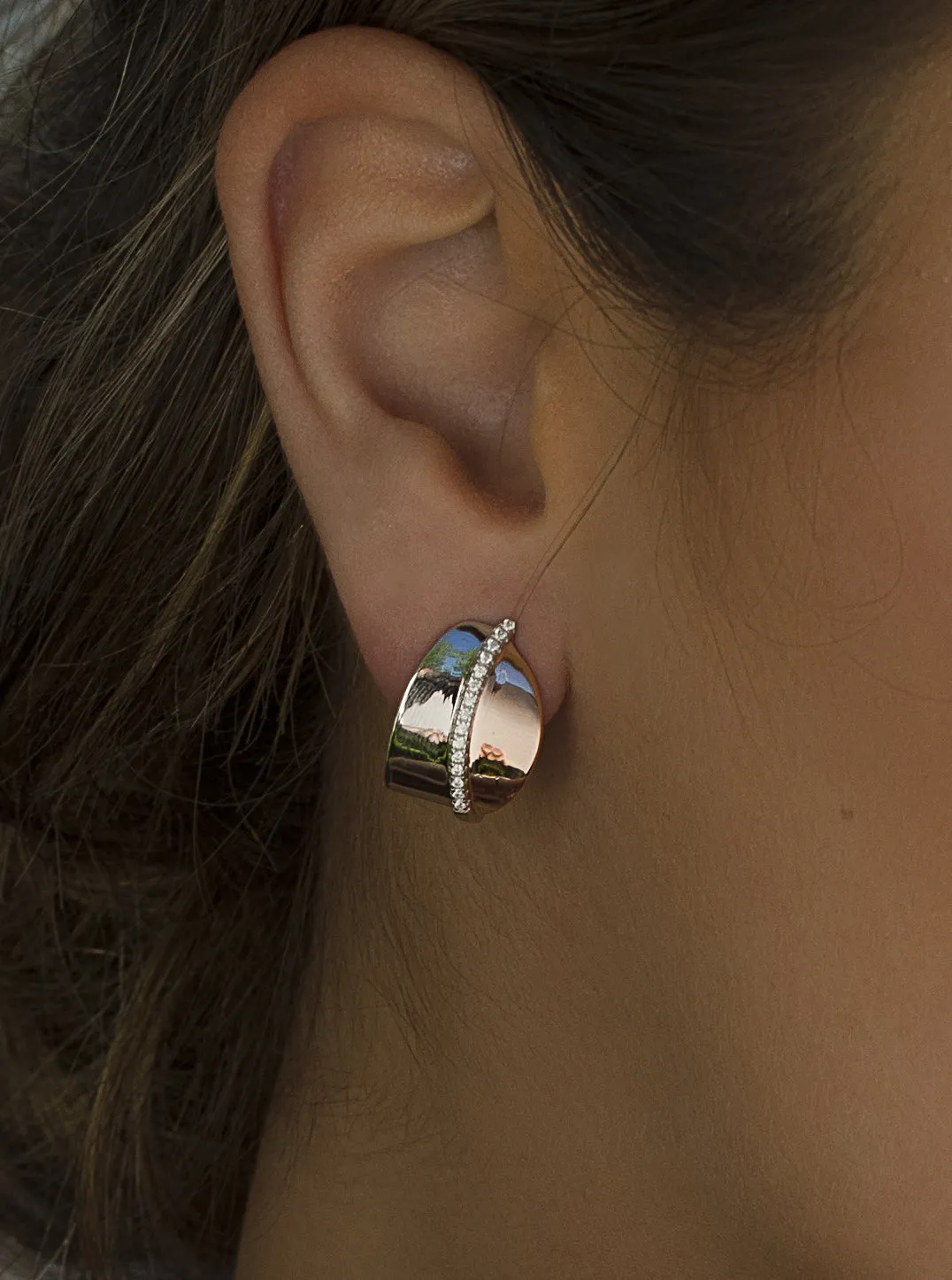 Pendientes bicolor originales diseo raíl de circonitas