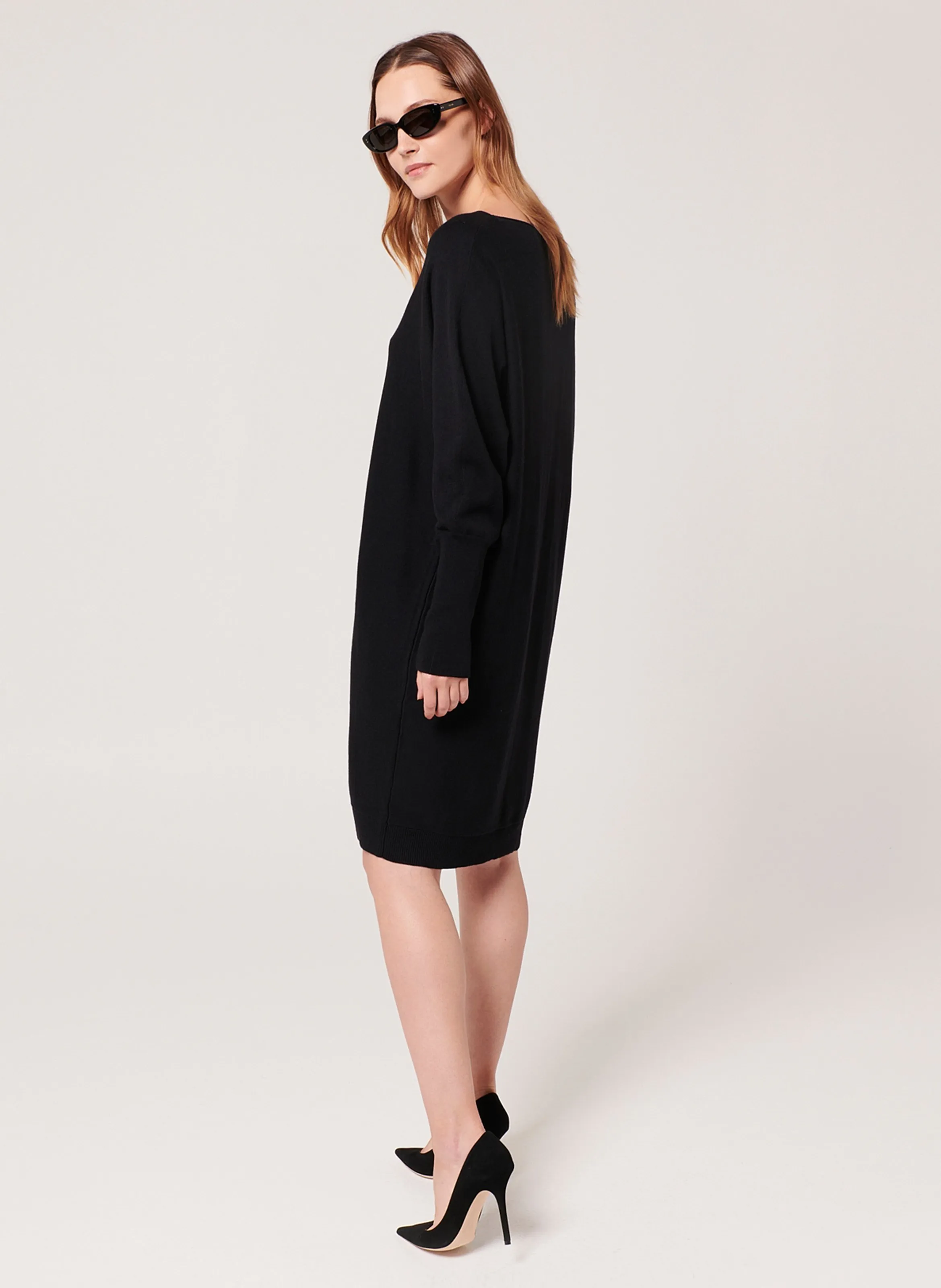 RENDY  VESTIDO DE PUNTO OVERSIZE EN NEGRO