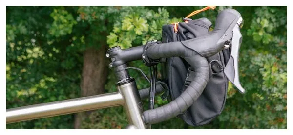 RESTRAP BARRA PARACHOQUES RESTRAP MONTAJE DE BOLSAS DE MANILLAR 11/4'' NEGRO