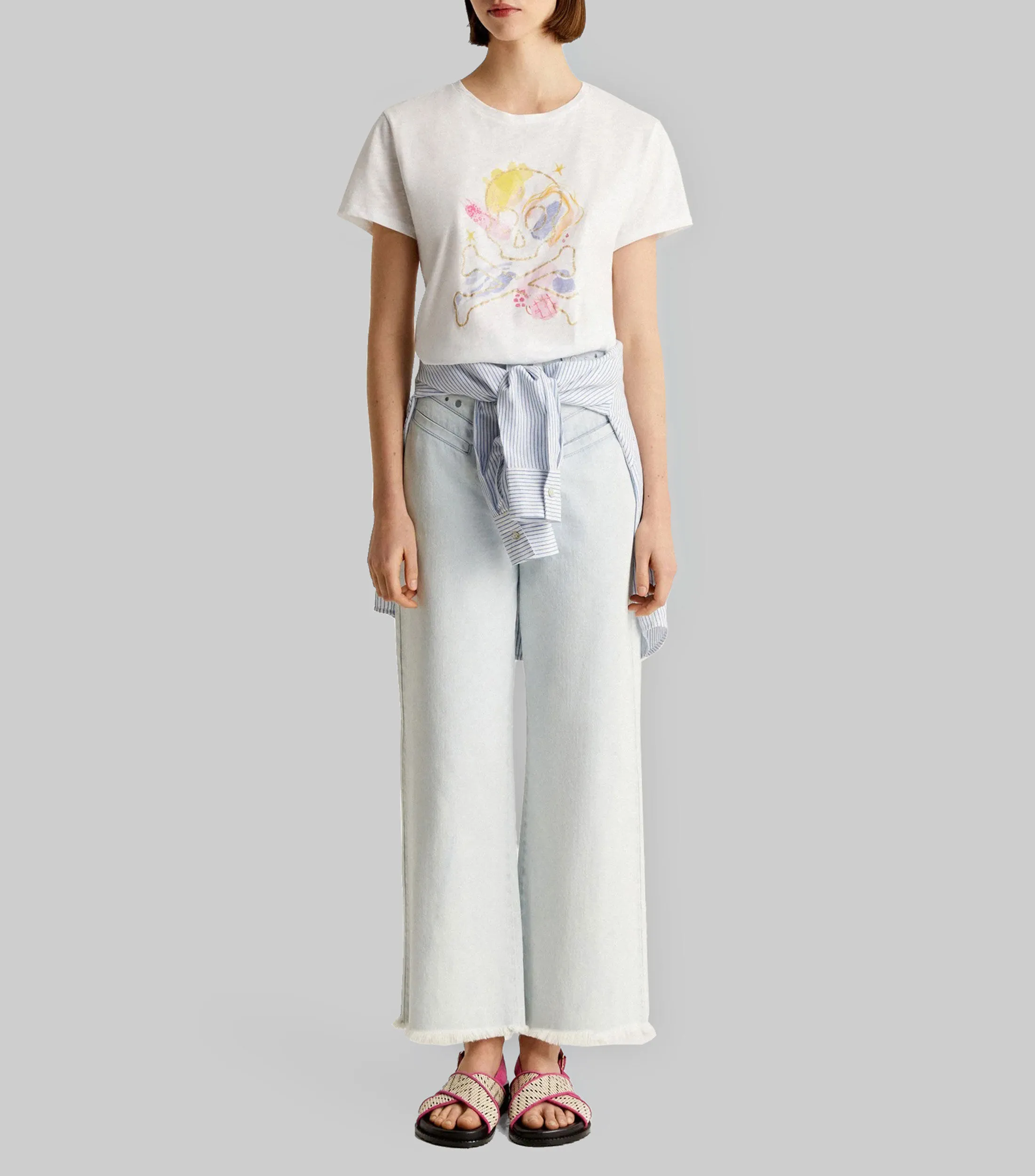 Scalpers Playera Cuello Redondo Manga Corta Mujer