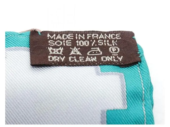 Silk In Carré Hermès Multicolor 