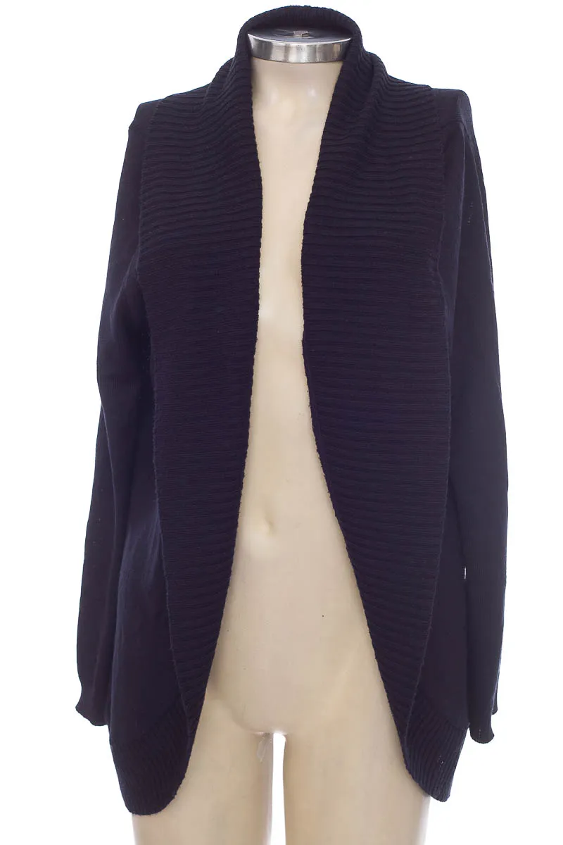 SWEATER COLOR NEGRO  AMBOS