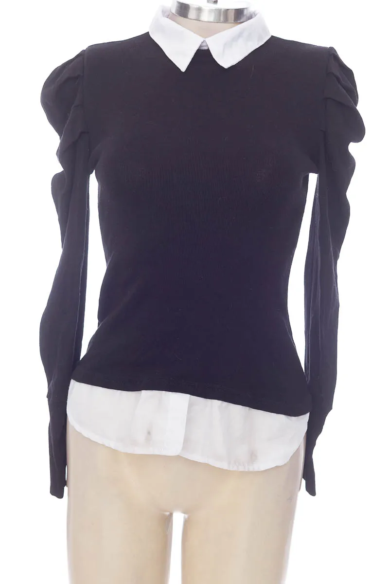 SWEATER COLOR NEGRO  BEKKA
