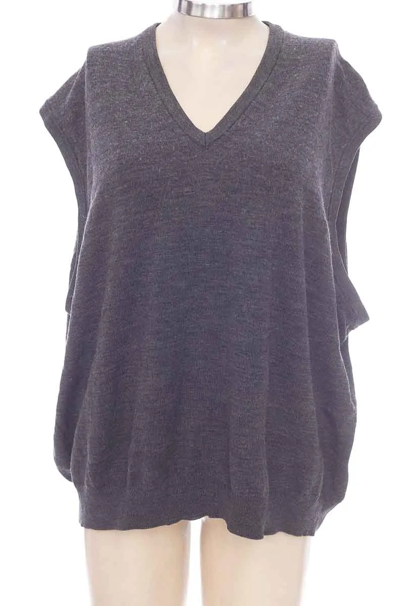 SWEATER COLOR NEGRO  DUSEN