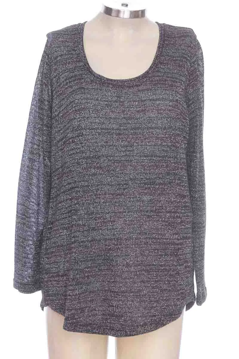 SWEATER COLOR NEGRO  PIPONAS