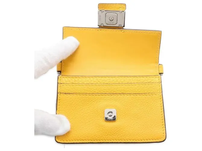 Tarjetero de cuero amarillo Fendi 