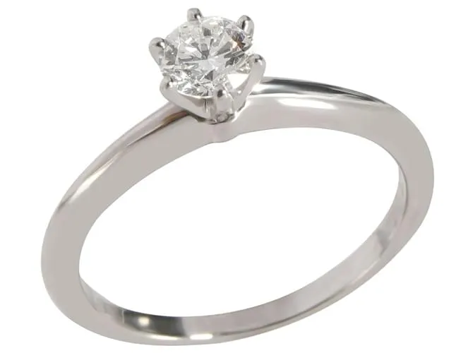 Tiffany & Co TIFFANY Y COMPAÑIA. Anillo de compromiso con diamante solitario en platino H VS1 0.33 por cierto Plata Metálico