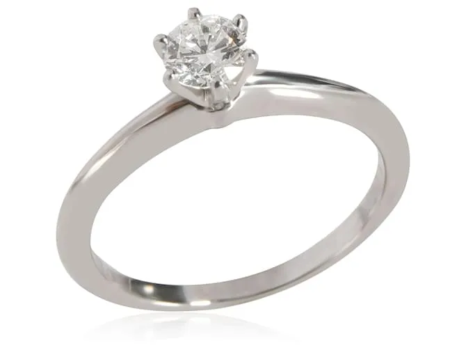 Tiffany & Co TIFFANY Y COMPAÑIA. Anillo de compromiso con diamante solitario en platino H VS1 0.33 por cierto Plata Metálico