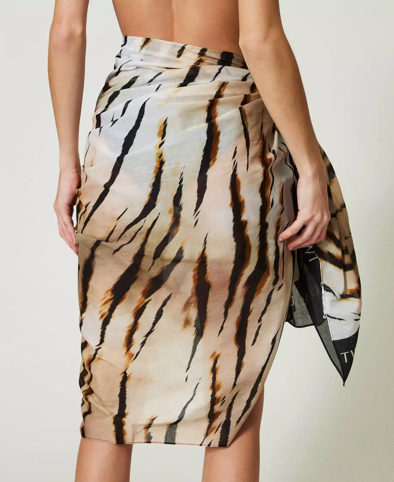 Twinset pareo con estampado integral