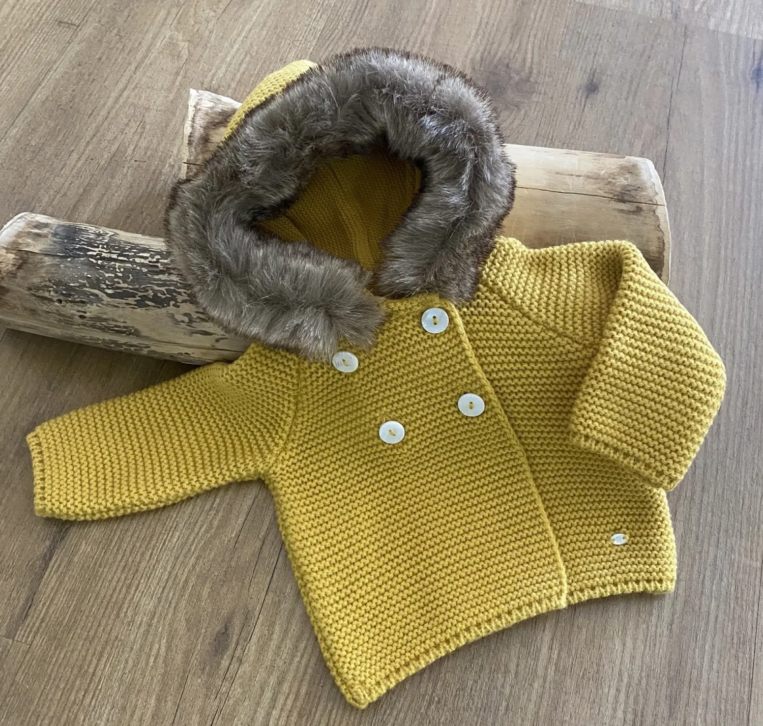 Unisex caramel knit coat with fur