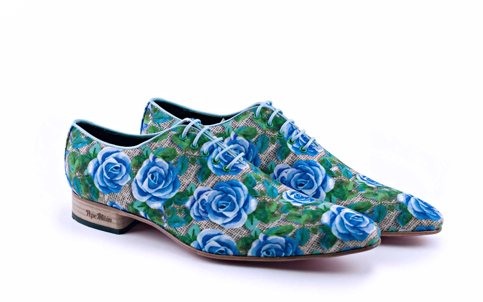ZAPATO MODELO BLUE MOOM, FABRICADO EN FANTASíA M30 MARINO
