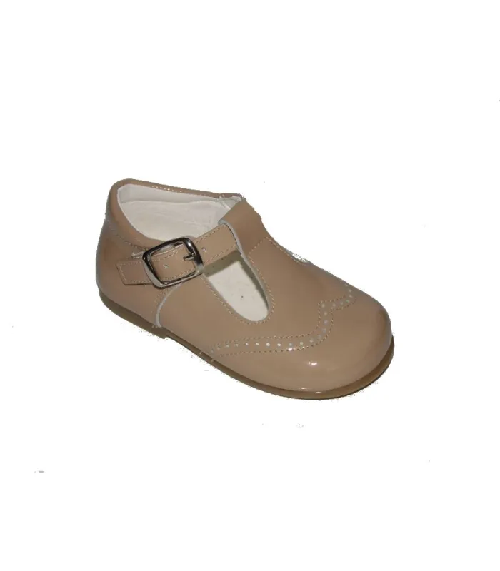 Zapato pepito charol camel